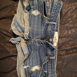 Hollister shorts size 3